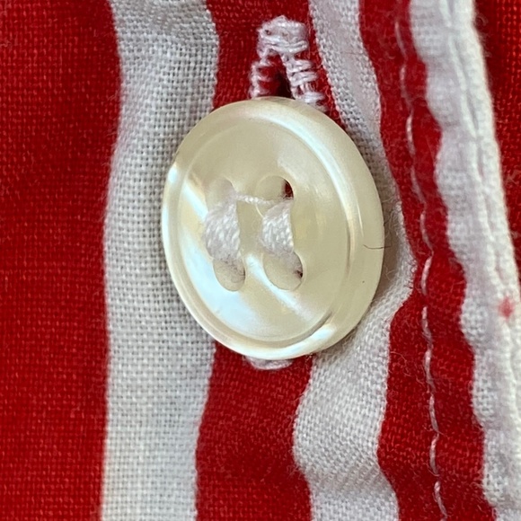 Price drop!Chaus Petites Red/White 80's Short Sleeve Button Down Carnival Stripe - Picture 5 of 9